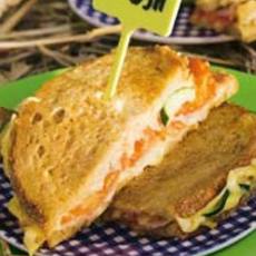 Recept: Boerentosti met courgette en tomaat