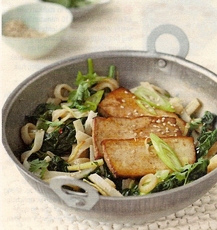 Recept: Noedels met tofu en spinazie Recept: Noedels met tofu en spinazie
