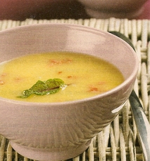 Recept: Uiensoep met brie Recept: Uiensoep met brie