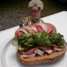 Recept: Vakantie: meergranen broodje rare combinatie maar wel lekker 