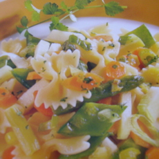 Recept: Farfalle met lentegroenten