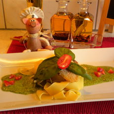 Recept: Zuiderse wijtingfilet op een bedje van pasta met basilicum roomsaus