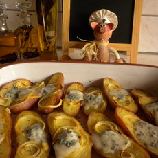 Recept: Aardappel in schil met ajuin ringen en pikante gorgonzola
