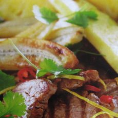 Recept: Gegrilde varkenshaas met gebakken banaan