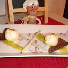Recept: Dessert: vanille ijs met avocadosaus