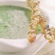 Recept: Spinazie- slasoep met kruidige kaasstengels