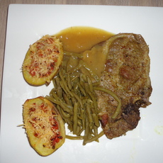 Recept: Aardappel in de schil met kaas en tomaat