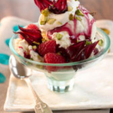 Recept: Hibiscus bessen sundae