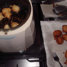 Recept: Oliebollen met kaas en rivierkreeft