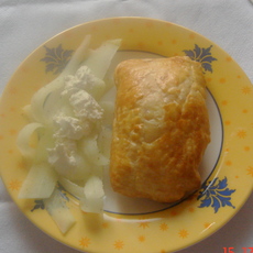 Recept: Zalm met kruidenkaas in bladerdeeg Recept: Zalm met kruidenkaas in bladerdeeg