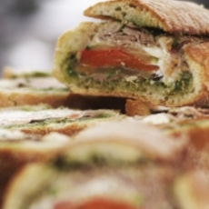 Recept: Verrassingsbrood met rosbief en groenten