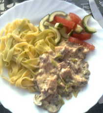 Recept: Kipfilet met Italiaanse room en tagliatella