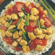 Recept: Kip met bosuitjes en paprika