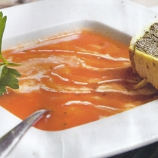 Recept: Zuppa di pomodoro – Italiaanse tomatensoep Recept: Zuppa di pomodoro – Italiaanse tomatensoep