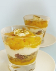 Recept: Chocolade-Mango Trifle met Fortune Crumble Recept: Chocolade-Mango Trifle met Fortune Crumble