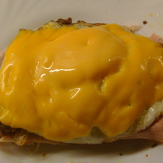 Recept: Uitsmijter met Cheddar Recept: Uitsmijter met Cheddar