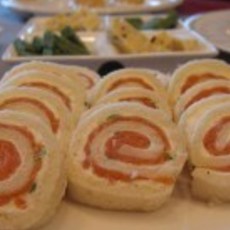 Recept: Broodrolletjes met roomkaas en zalm