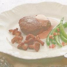 Recept: Hertensteak met wijnsaus Recept: Hertensteak met wijnsaus