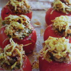 Recept: Warme gehakt-tomaatjes Recept: Warme gehakt-tomaatjes