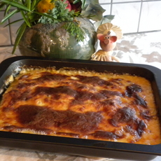 Recept: Hespenrolletjes met kaassaus