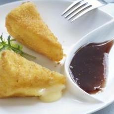 Recept: Gefrituurde camembert Recept: Gefrituurde camembert